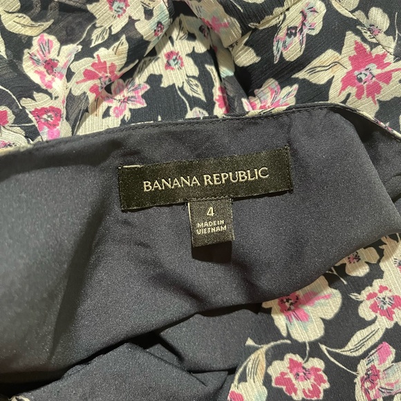 SWEET Banana Republic Navy Floral Wrap Dress Sz 4 - Picture 15 of 15